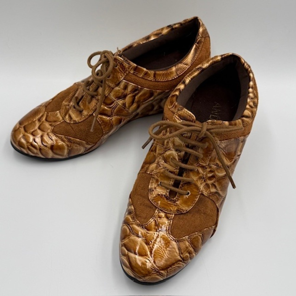 Andiamo Womens Brown Crocodile Embossed Lace Up Wedge Oxford Shoes Size 8.5M‎